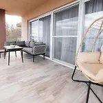 Lilly Luxury Apartament