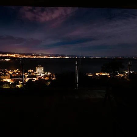 Lilly Luxury Apartment